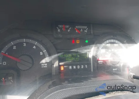 2014 Ford E-250 Commercial z USA, uszkodzony, nr VIN 1FTNE2EW0EDA67410